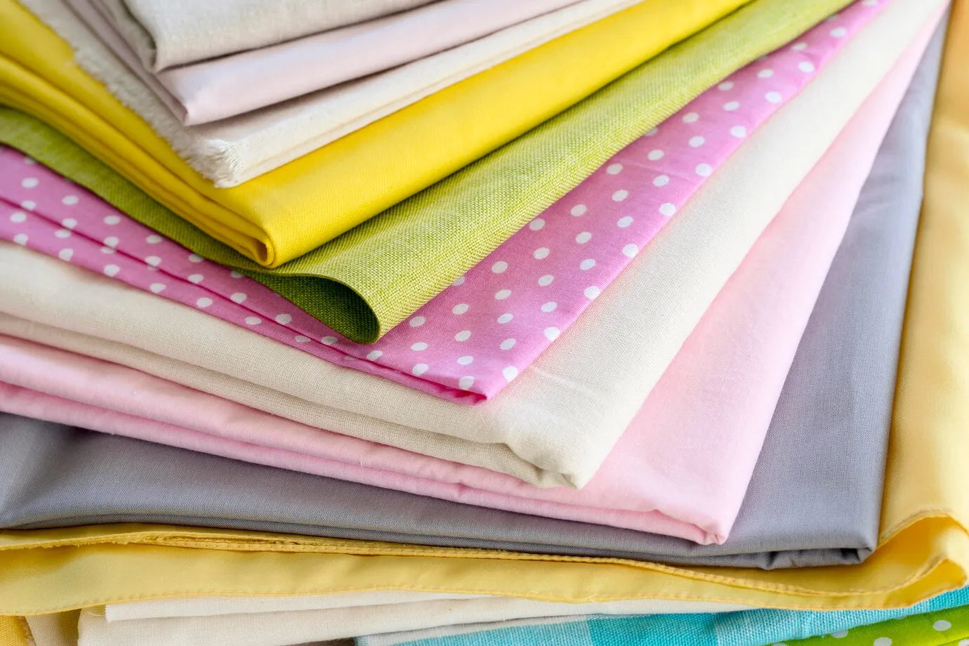 The Benefits of Cotton Clothing for All Seasons and Skin Types