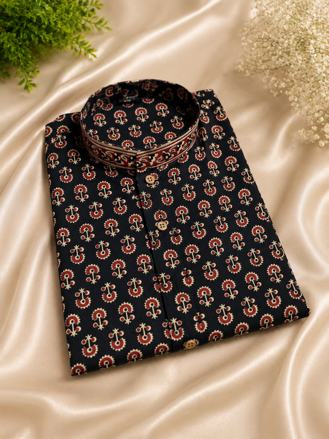 Pure cotton based Men’s Printed kurti (sizes mentioned in inches ,not according to the label on Kurti)size 44 kurti- Length 40 inches and size 46-length 42 inches ) Kurti only. Pants not included.