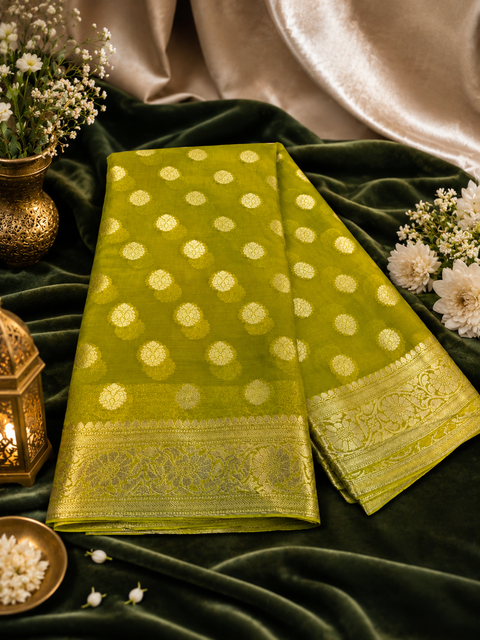 Very Soft Pure georgette chiffon based Beautiful zari work Banarasi look Saree(Blouse Shown Is For Reference Only. The Blouse Piece Is Included With The Saree As Unstitched Fabric)(slight variation in color and design is possible )