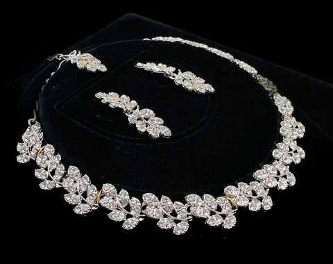 Silver color Jerkan stone studded beautiful necklace set with Earrings & Tikka