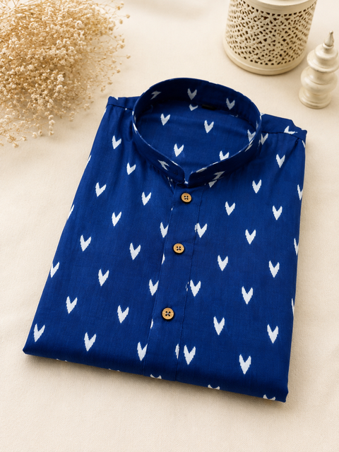 Pure cotton based Men’s Printed kurti (sizes mentioned in inches ,not according to the label on Kurti)size 44 kurti- Length 40 inches and size 46-length 42 inches ) Kurti only. Pants not included.