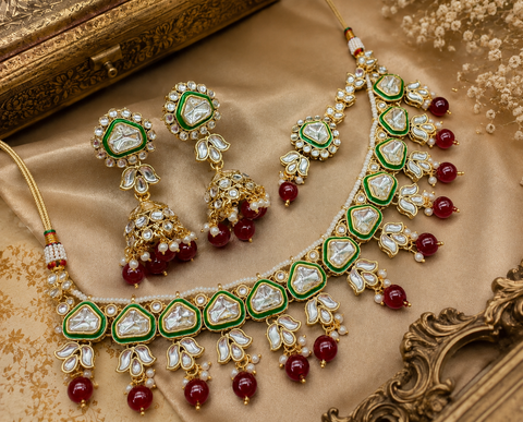 Beautiful bigger Kundan and pearls work classy necklace set with beautiful earrings & Tikka