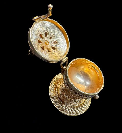 Lakshmi Ji Murti Imitation Sindoor Daani (Heavy metal good quality