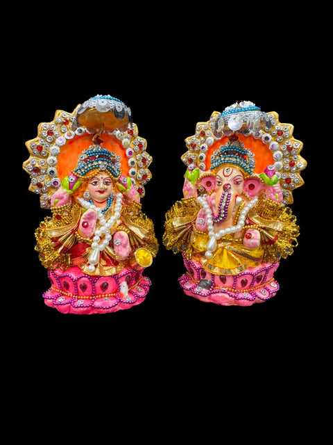 Beautiful Lakshmi Ji & Ganesh Ji Statue (Murti) slight variation in color and design is possible (13-16cm height appx)