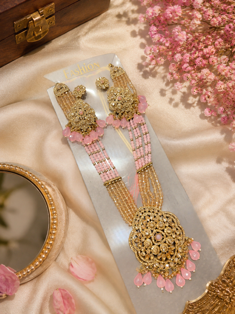 Crystal pearls with fine golden Jerkan stone With Pearls Beaded Necklace Set With Beautiful Earrings (slight variations in color and design is possible)