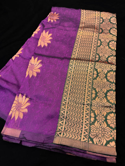 Soft Silk Saree with contrast beautiful pallu and blouse