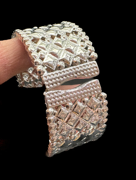 Original Polki stone beautiful adjustable bracelets (easy to open , no screws)