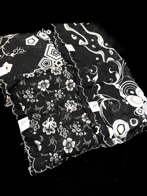 (Video clip attached) Beautiful black Stones work border design beautiful very soft Georgette Saree