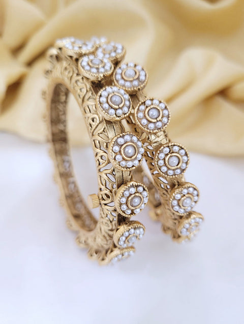 (Not original gold )Gold plated beautiful design Designer Kade (Openable , Screw Designed)pair
