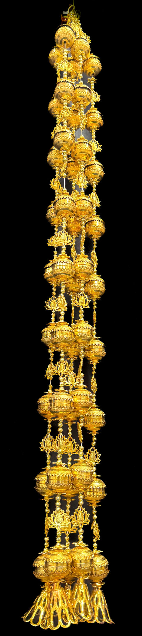 (Video clip attached) (Price per string)Golden latkan design Decorative Garland Strings for Wedding Party Decoration/ Diwali Decoration