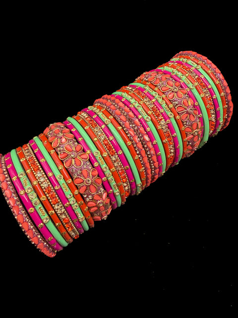 Multicoloured Glass bangles with golden brass bangles set (displayed picture is for both hands set) price is for whole set displayed in picture)