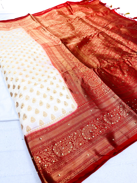 Art Silk Saree With Beautiful Stone Work With Contrast Pallu And Blouse