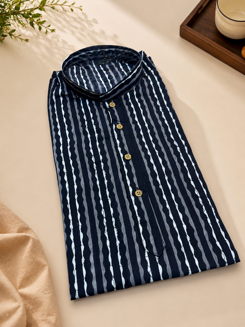 Pure cotton based Men’s Printed kurti (sizes mentioned in inches ,not according to the label on Kurti)size 44 kurti- Length 40 inches and size 46-length 42 inches ) Kurti only. Pants not included.