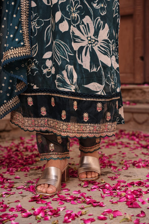 Pure chinnon georgette based Printed with embroidery work & Mirror work designer Kurti with Plazo Pants & beautiful Dupatta (Video Clip Attached)