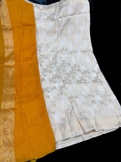 Very Very Soft Pure Brocade Banarasi Beautiful Saree (very soft to set the pleates)