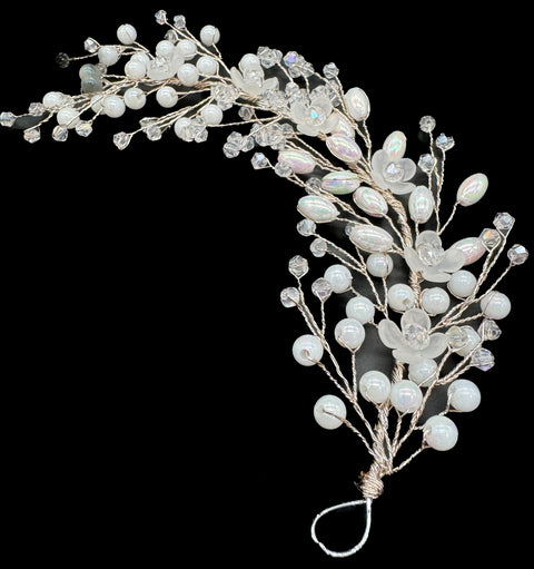 Very shiny and sparkly white crystals with pearls hair accessories for engagement bride