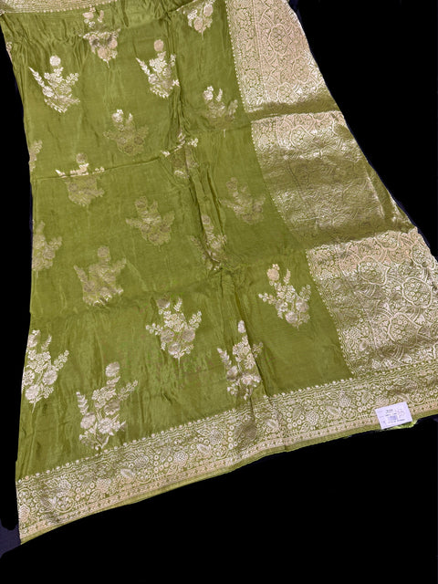 Henna Green color Beautiful Very Soft Pure Dola Silk Beautiful Saree (very soft to set the pleates)