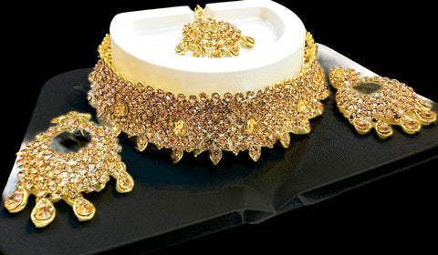 Golden Jerkan Stone Beautiful Necklace Set