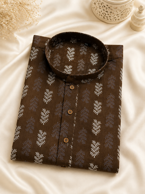 Pure cotton based Men’s Printed kurti (sizes mentioned in inches ,not according to the label on Kurti)size 44 kurti- Length 40 inches and size 46-length 42 inches ) Kurti only. Pants not included.