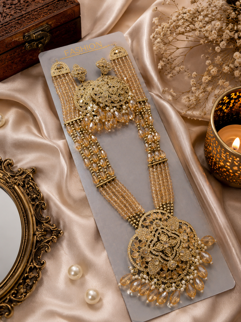Crystal pearls with fine golden Jerkan stone With Pearls Beaded Necklace Set With Beautiful Earrings (slight variations in color and design is possible)