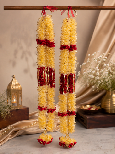 Beautifully crafted Varmala, featuring elegant floral detailing and rich traditional accents. A perfect choice to add a vibrant and graceful touch to your special wedding ceremony.(comes in one pair)