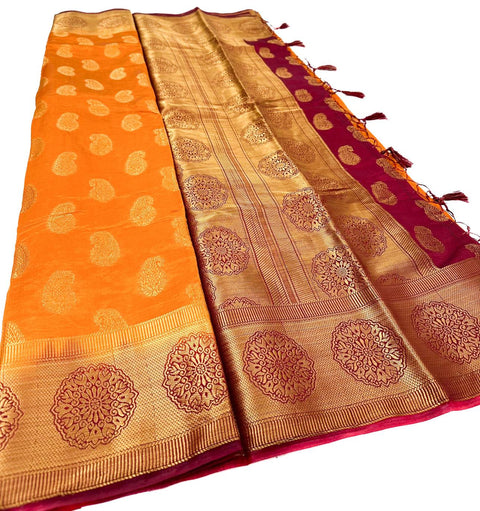 Art Silk Saree With Contrast Pallu and Blouse