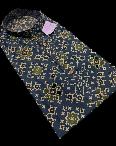 Pure cotton based Men’s Printed kurti (sizes mentioned in inches ,not according to the label on Kurti) size 46 kurti- Length 40 inches and size 48 -length 42 inches )