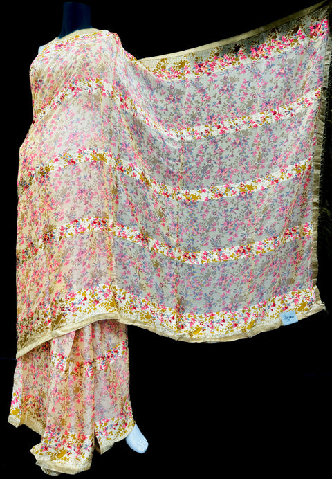 Pure Georgette based with netting design in floral print soft saree with stone work