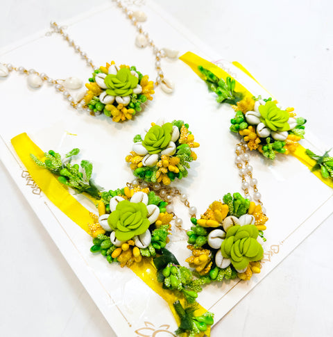 Beautiful Floral jewellery for Haldi/Mehndi (Necklace, earrings,Matha Patti , hand accessories)