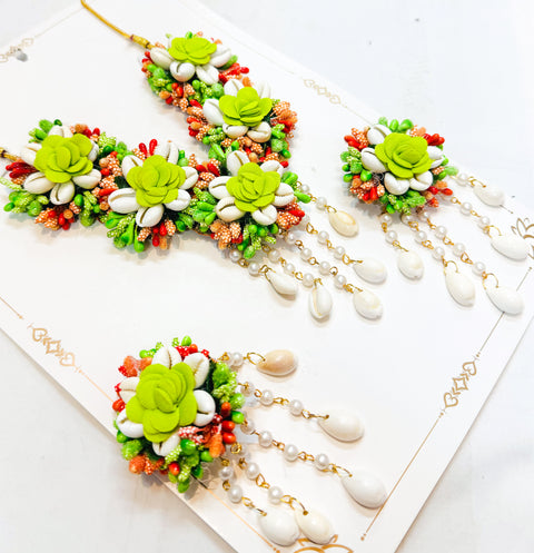 Beautiful Floral jewellery for Haldi/Mehndi (Necklace, earrings,Matha Patti , hand accessories)