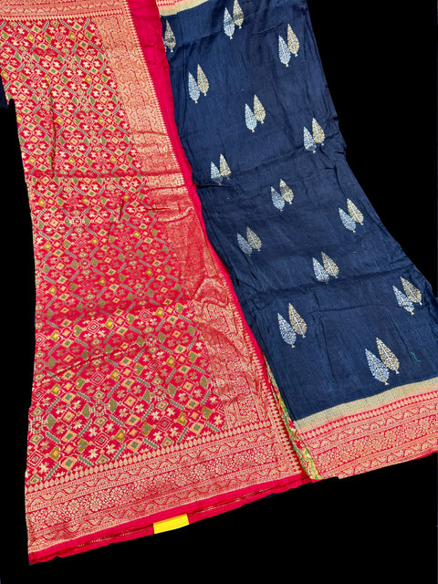 (Video clip attached)Black color saree with Red border & Pallu with beautiful patola design Very Very Soft Pure Dola Silk Beautiful Saree (very soft to set the pleates)