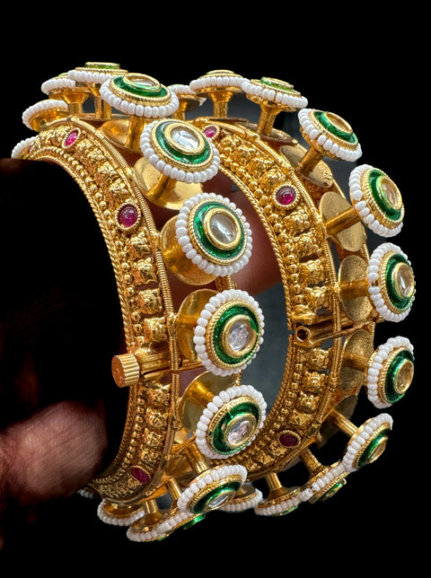 (Not original Gold )antique Gold plated original Kundan stone beautiful design Designer Kade (Openable , Screw Designed)pair