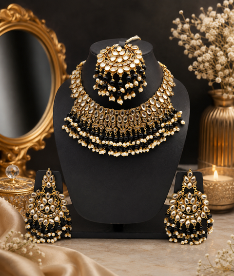 Black pearls with kundan beautiful necklace set (slight variation in color and design is possible)