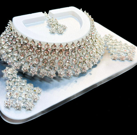 Silver Jerkan Stone Beautiful Necklace Set