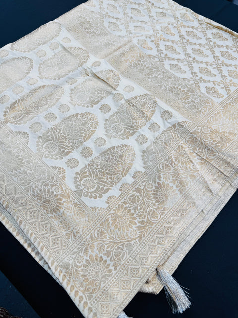 Pure And soft Banarasi Silk dupatta with Zari work
