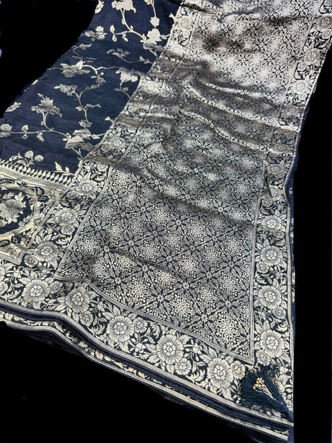 Black color Beautiful Banarasi silk Saree