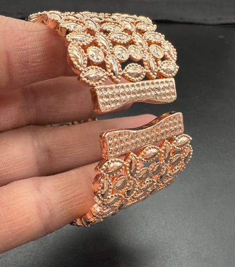 Rosegold Original Polki stone beautiful adjustable bracelets (easy to open , no screws)