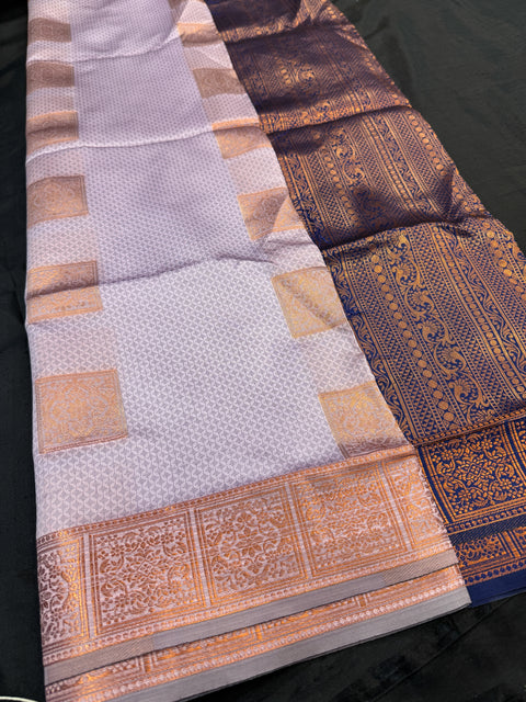 Soft Silk Saree with contrast beautiful pallu and blouse