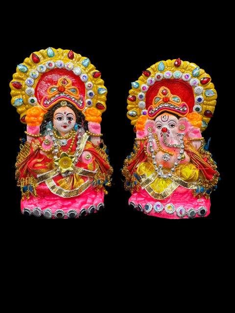 Beautiful Lakshmi Ji & Ganesh Ji Statue (Murti) slight variation in color and design is possible (13-16cm height appx)