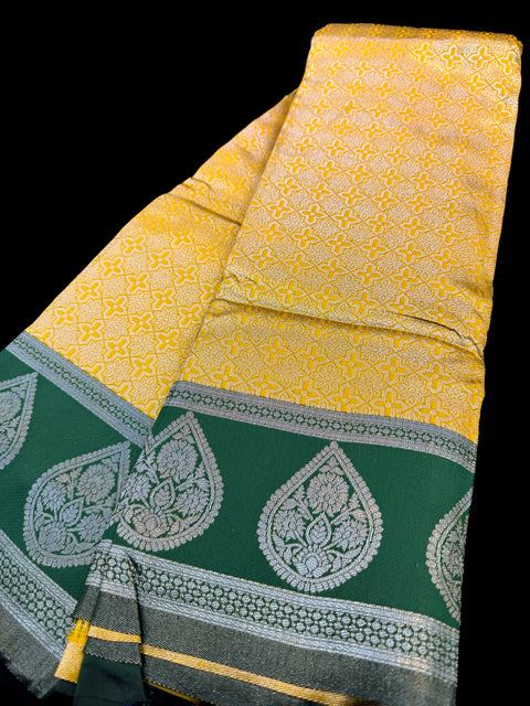 Soft Silk Saree with contrast beautiful pallu and blouse