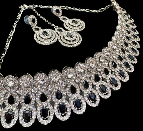 Silver jerkan stone beautiful choker necklace with earrings and tikka set