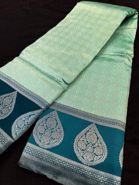 Soft Silk Saree with contrast beautiful pallu and blouse