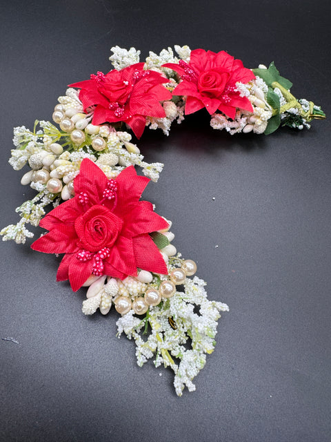 Beautiful floral gajra with pearls