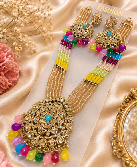 Crystal pearls with fine golden Jerkan stone With Pearls Beaded Necklace Set With Beautiful Earrings (slight variations in color and design is possible)