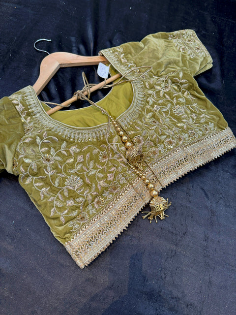 (Video clip attached) Size 40(altered upto 44)Olive colour velvet based heavy flared embroidery & stone work bridal Lehnga with heavy work Mint dupatta