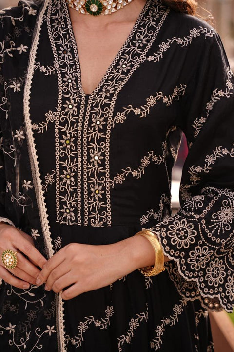 Pure & Soft Rayon Based Designer Embroidered Work flared Kurti With Plazo Pants & Dupatta(Video Clip attached)