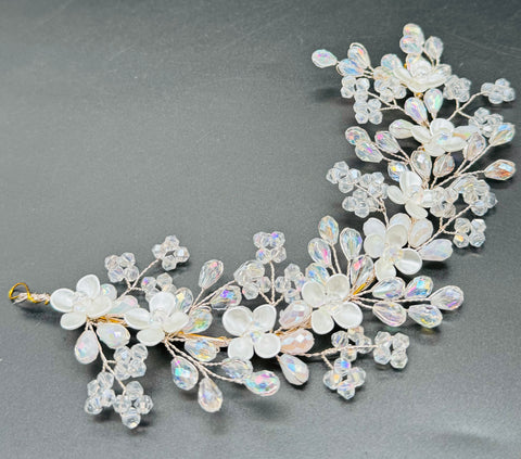 Very very shiny and sparkly white crystals with pearls hair accessories for engagement bride