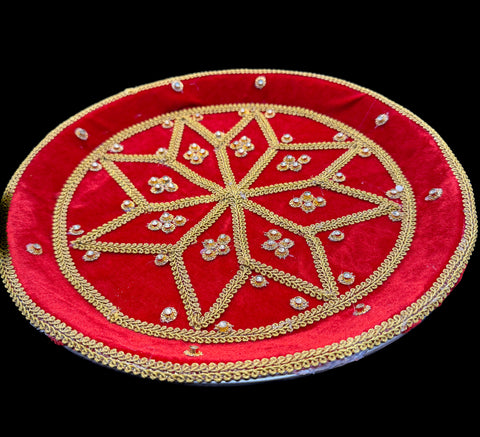 Regular size lace border on velvet based beautiful Shaun Thali/Thaal with cover and Potli bag