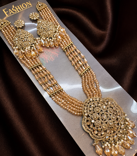 Crystal pearls with fine golden Jerkan stone With Pearls Beaded Necklace Set With Beautiful Earrings (slight variations in color and design is possible)