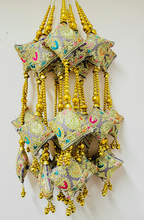 Bigger size cushioned lehnga latkans tessels (pair)